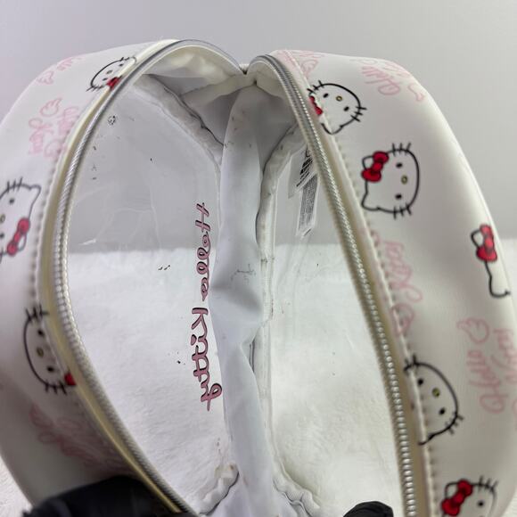 The Crème Shop × Hello Kitty White Travel Makeup Pouch / Bag Set - Picture 10 of 12